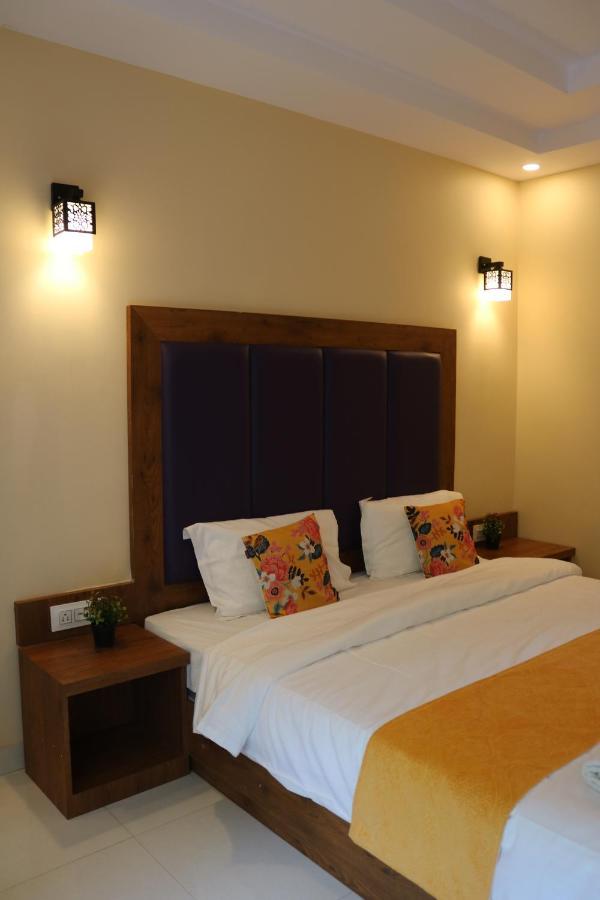Hotel Centro Калангуте Екстериор снимка