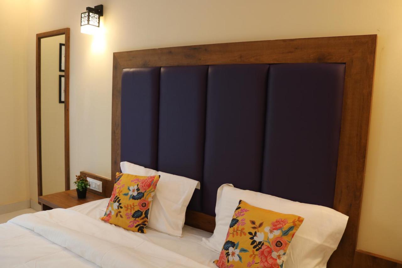 Hotel Centro Калангуте Екстериор снимка
