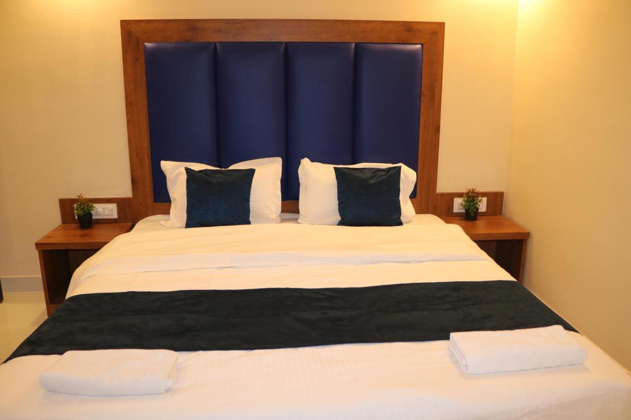 Hotel Centro Калангуте Екстериор снимка