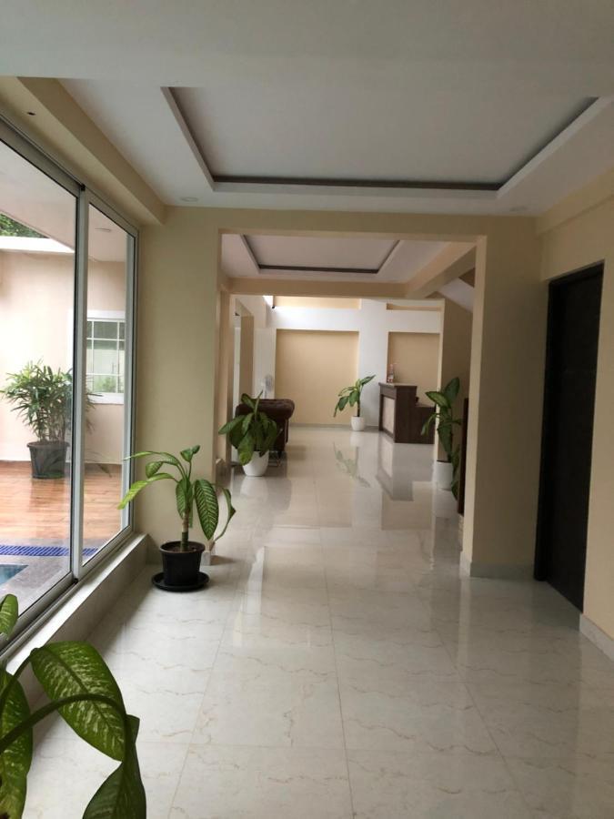 Hotel Centro Калангуте Екстериор снимка