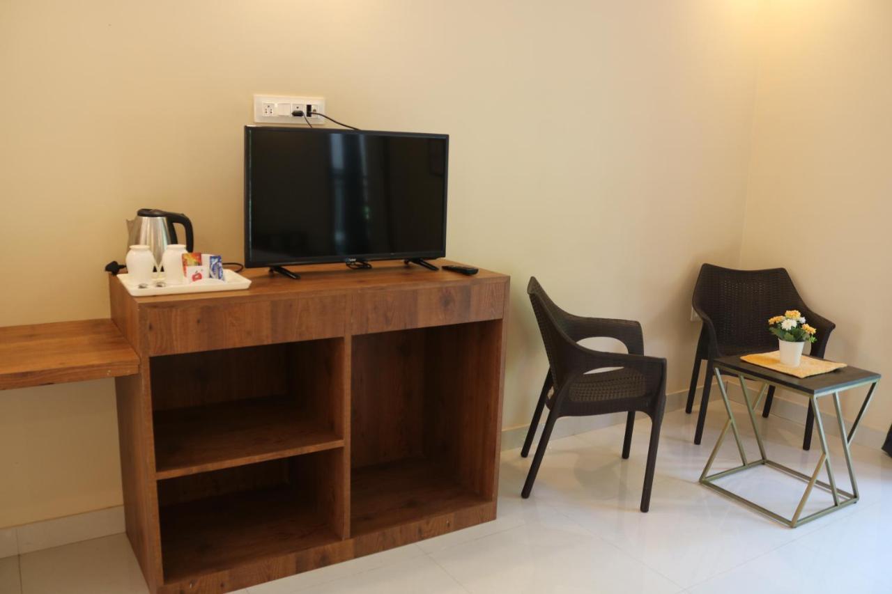Hotel Centro Калангуте Екстериор снимка